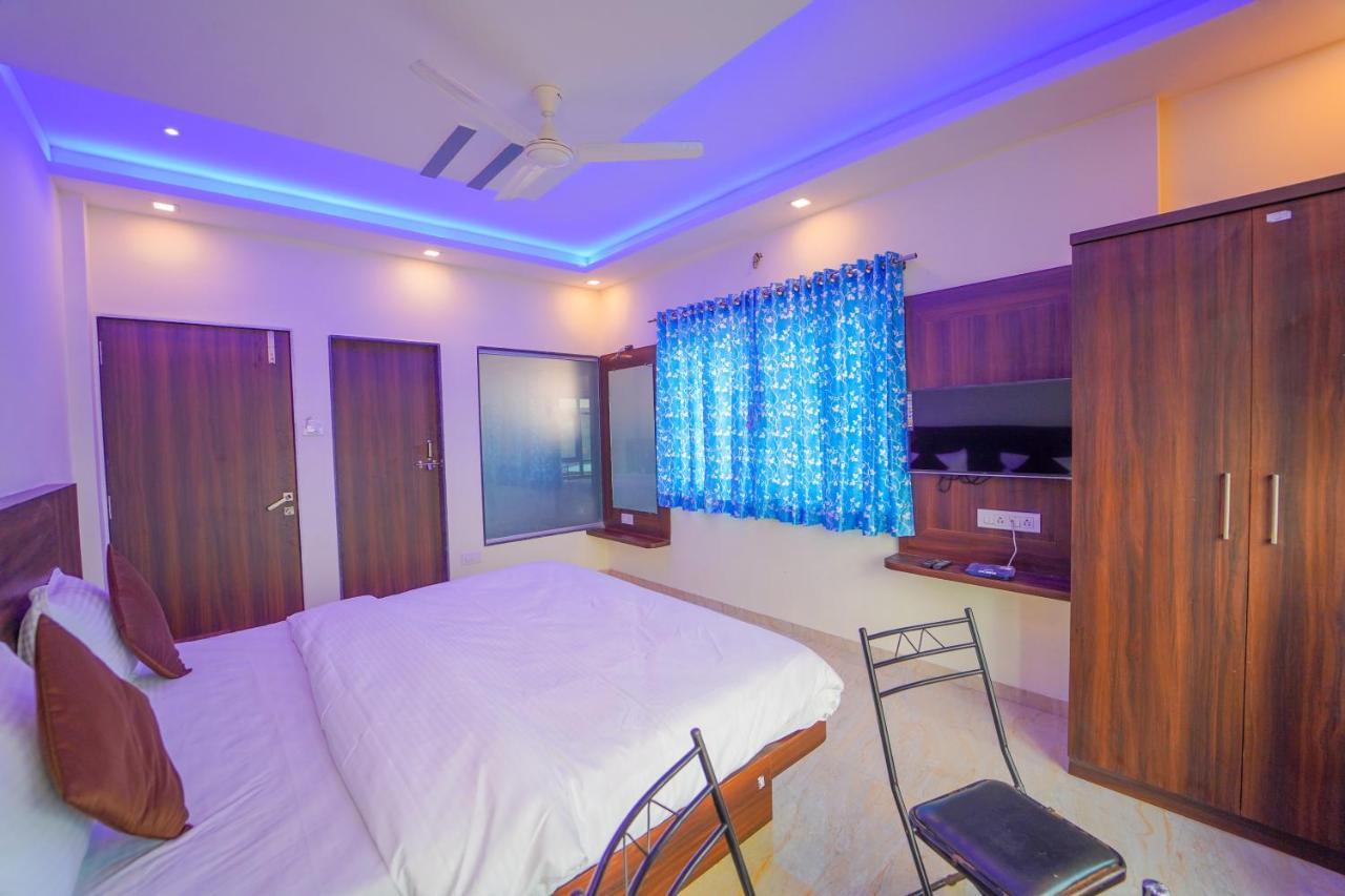 Veggies Residency & Pure Veg Restaurant Hotel Mahabaleshwar Exterior photo