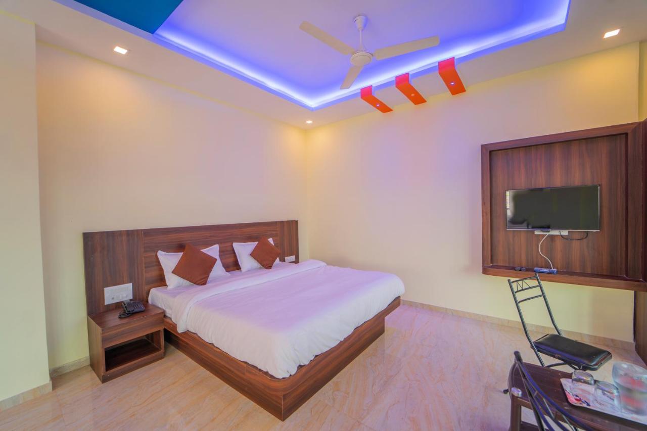 Veggies Residency & Pure Veg Restaurant Hotel Mahabaleshwar Exterior photo