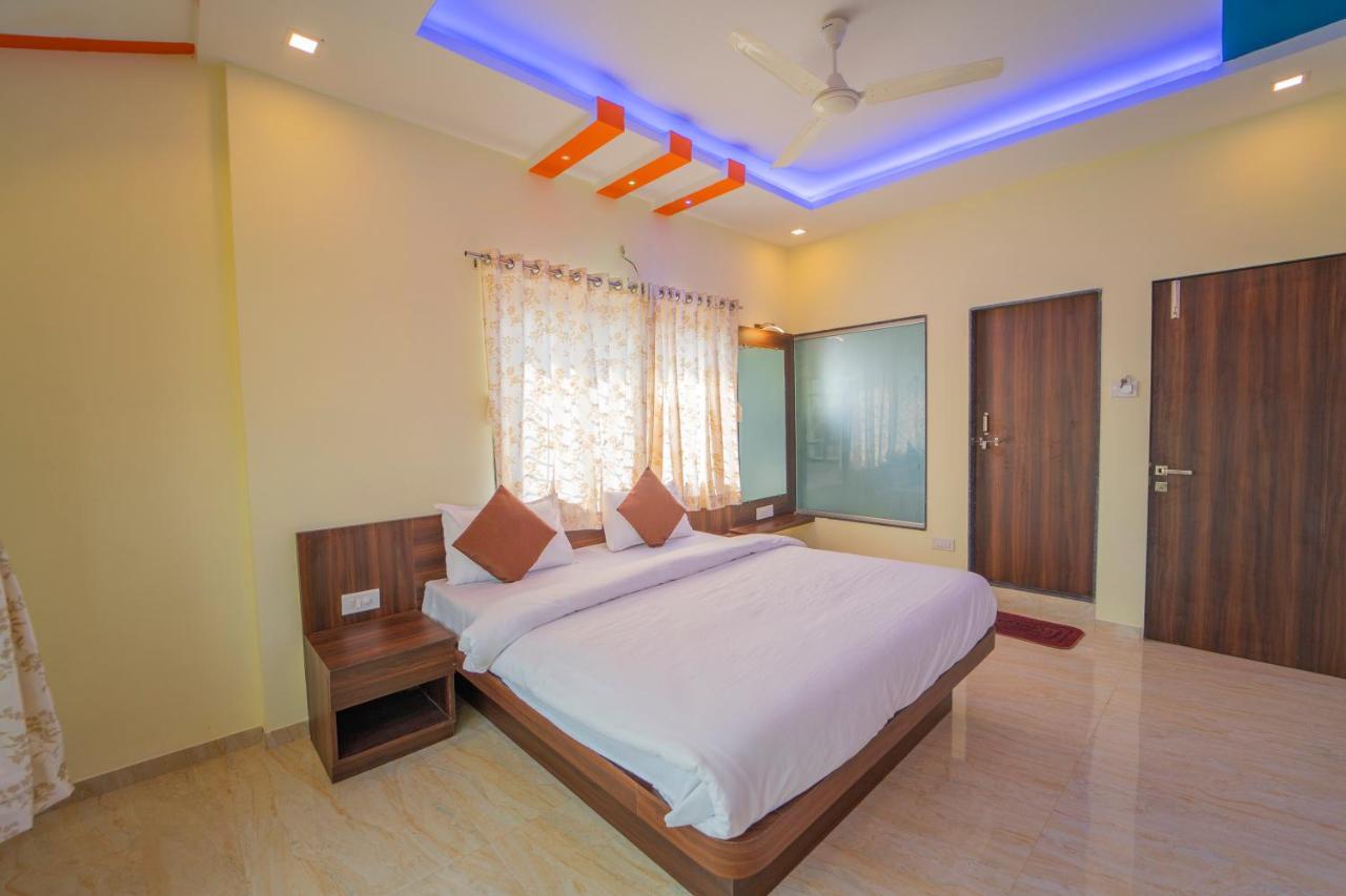 Veggies Residency & Pure Veg Restaurant Hotel Mahabaleshwar Exterior photo