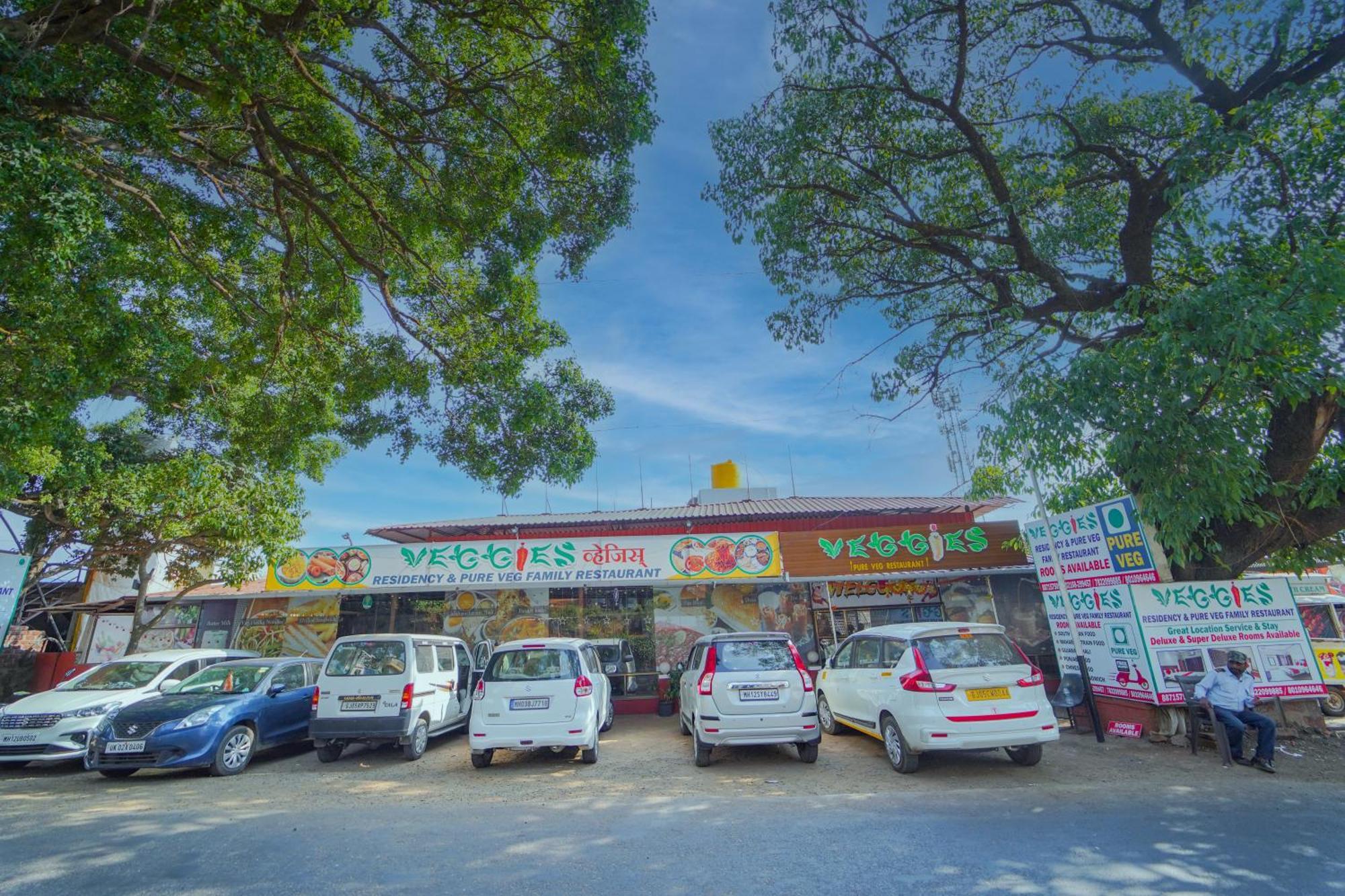 Veggies Residency & Pure Veg Restaurant Hotel Mahabaleshwar Exterior photo